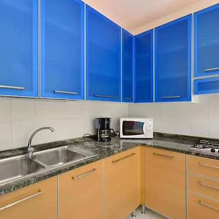Two-level Flat For Groups In Lignano アパート *
