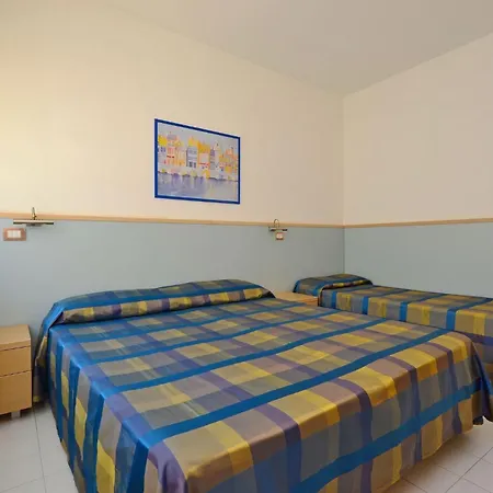 Two-level Flat For Groups In Lignano * リニャーノ・サッビアドーロ
