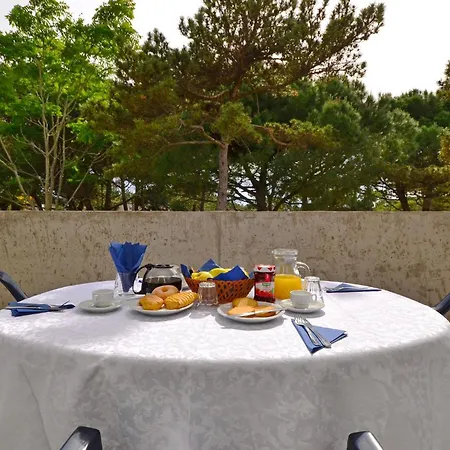 Two-level Flat For Groups In Lignano *