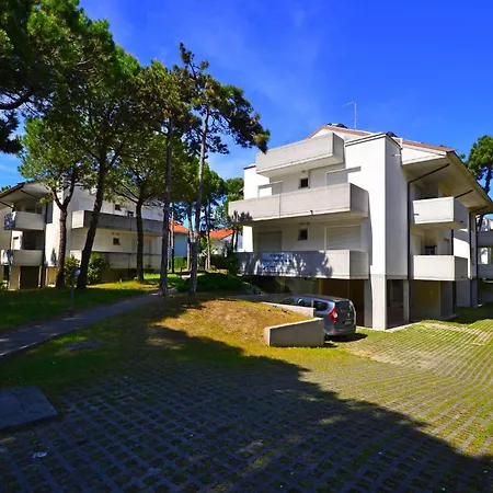Two-level Flat For Groups In Lignano アパート