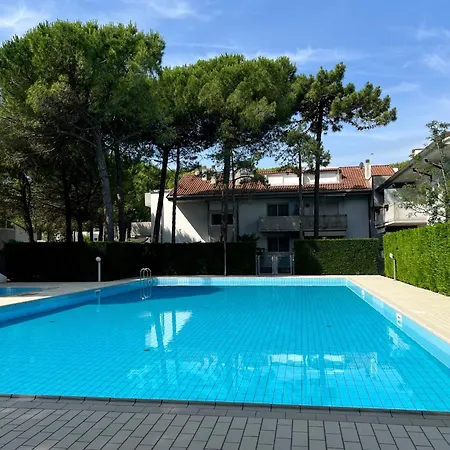 Two-level Flat For Groups In Lignano アパート