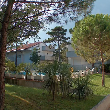 Two-level Flat For Groups In Lignano * Линьяно-Саббьядоро