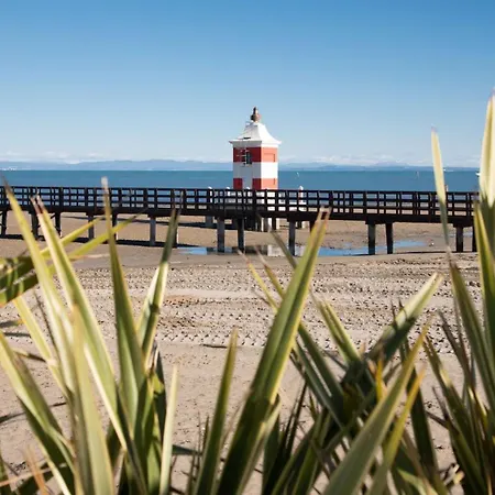 Two-level Flat For Groups In Lignano *